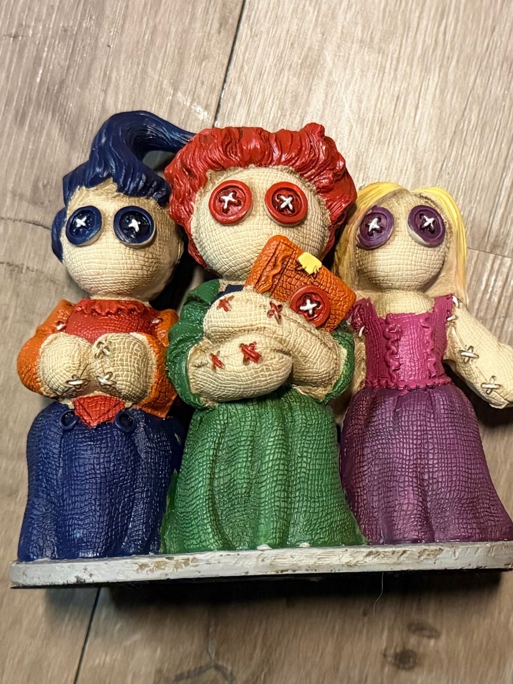 Pinhead voodoo monsters hocus pocus sisters